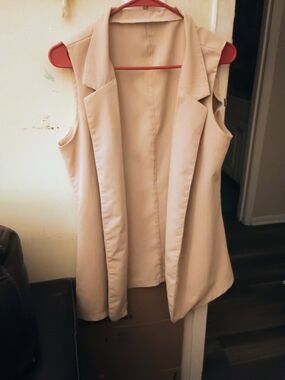 Lightweight Summer Sleeveless Open Front Vest - Beige!! Super Cute With Jeans